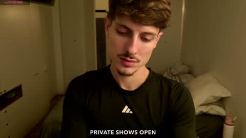 vitoraugustoxxx online show from June 20, 9:26 pm