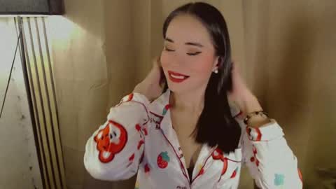 SANDRA GOING YOU online show from August 13, 3:09 am