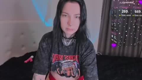 Vivi   online show from August 2, 5:09 pm