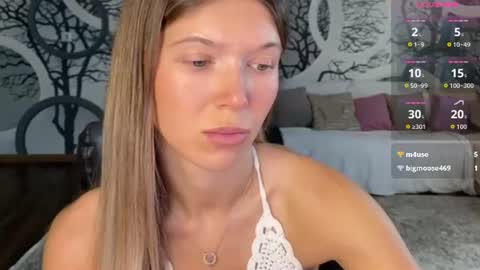 Vivian Evans online show from August 17, 4:06 am