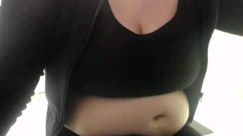 melissa online show from August 3, 4:52 am