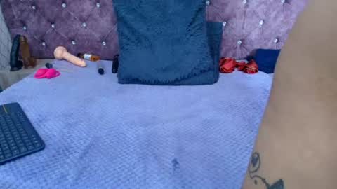 vivianrose3x online show from August 15, 3:32 am