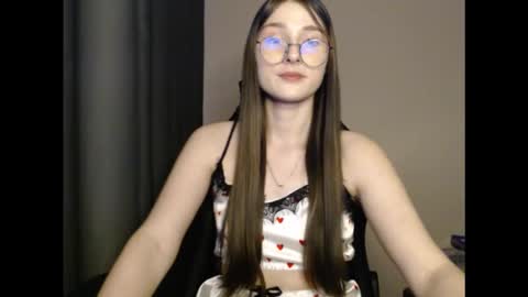 Vivi online show from February 18, 9:39 am