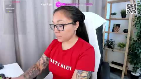 Vivien online show from August 7, 3:39 am
