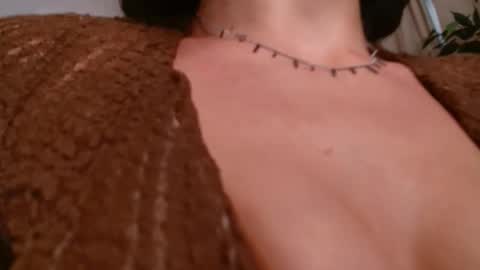 Vivienne online show from August 5, 3:32 pm