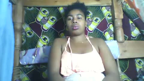 Vivienneh online show from August 14, 7:34 am