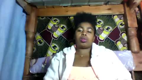 Vivienneh online show from August 15, 2:26 am