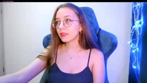 vivivivikkie online show from June 7, 8:58 pm