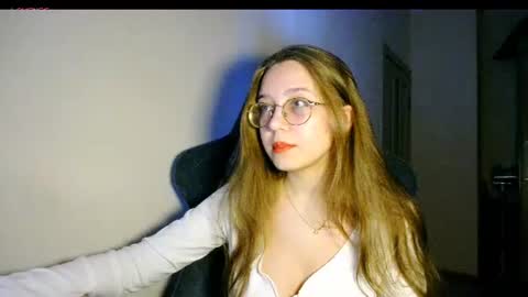 vivivivikkie online show from July 20, 9:51 pm