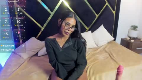 Vixen  online show from August 6, 1:04 am