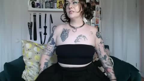 vixinvvitch online show from July 31, 4:45 pm