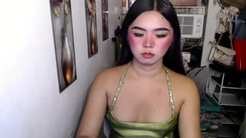 voganmarie online show from July 27, 11:38 am