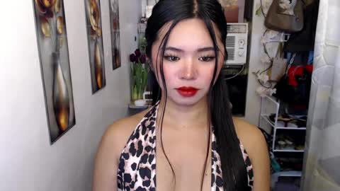 voganmarie online show from August 3, 1:40 pm