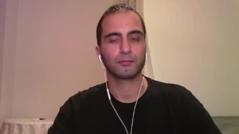 volve5 online show from April 19, 6:40 pm