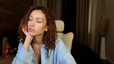 Lily online show from August 8, 6:35 am