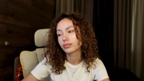 Lily online show from August 9, 5:30 am