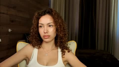 Lily online show from August 12, 5:32 am