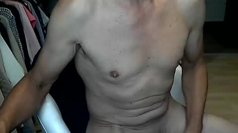 Tom online show from August 13, 3:04 pm