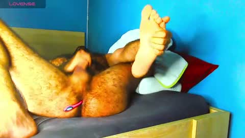 vukojeb_x online show from July 29, 2:07 am