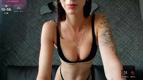 vvalkyriee online show from August 10, 3:46 pm