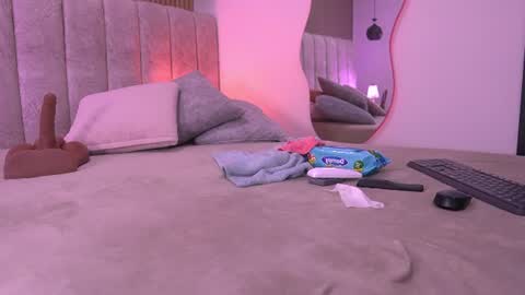 Violeta online show from August 12, 9:44 am
