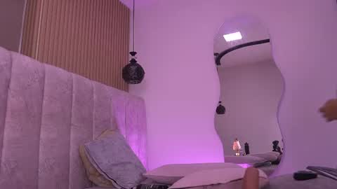 Violeta online show from August 14, 9:02 am
