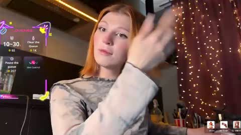 Kristy Dalas3  Insta kristywiserr online show from August 6, 12:15 pm