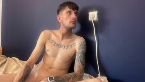 wajlyhaze2 online show from August 14, 9:46 am