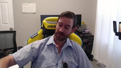 WaldoOfLocksley online show from May 7, 1:23 pm