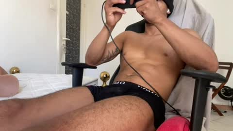 ghhhgh online show from August 13, 11:35 am