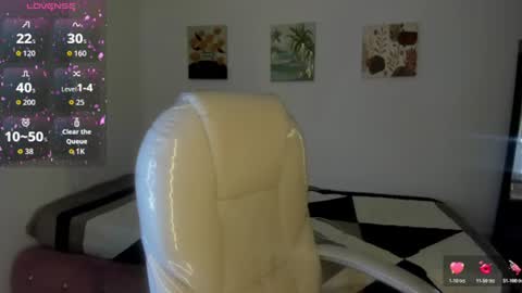 walton_abieca_ online show from August 13, 8:56 pm