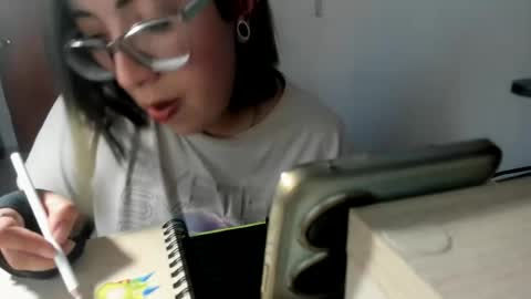 Waningrose online show from August 7, 9:59 pm