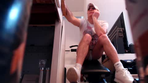 edging noah loves to wank online show from June 14, 3:53 pm