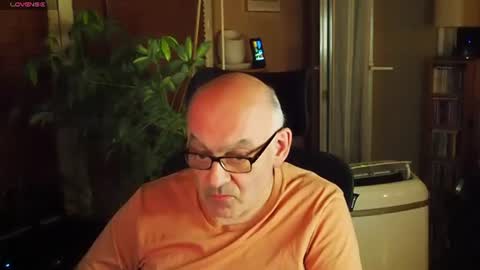 warp147 online show from June 21, 11:38 pm