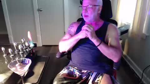 wasted_daze_ online show from August 13, 9:51 pm