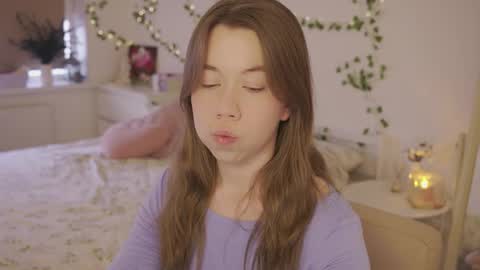 Tess online show from March 17, 12:54 pm