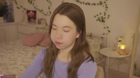 Tess online show from March 17, 4:12 pm