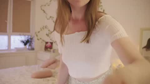 Tess online show from July 8, 6:34 pm