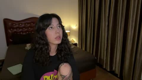 wavy_nights online show from August 11, 5:26 pm