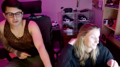 Way2hot4u online show from June 12, 6:53 am