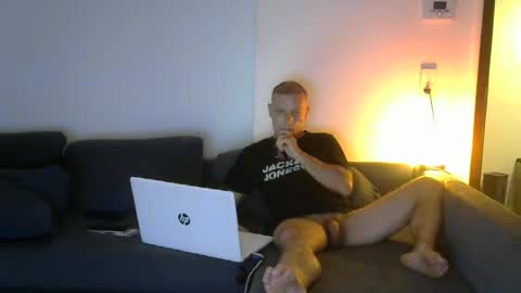 weberbenny online show from July 1, 8:21 pm