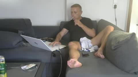 weberbenny online show from July 18, 7:53 am