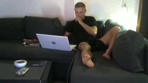 weberbenny online show from July 21, 3:32 am