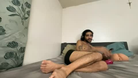 ShootingWebs online show from August 15, 6:17 am
