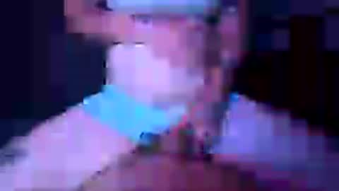 wecum2getdown online show from August 8, 2:11 am