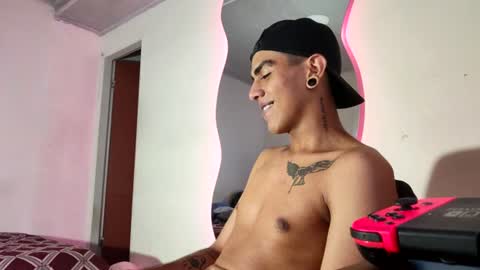 weed_zack online show from August 3, 12:28 am