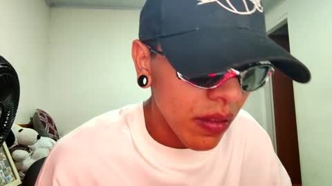 weed_zack online show from August 15, 12:25 am