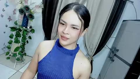Hi Im LOVIE Please dont forget to follow and thumbs up me online show from June 24, 8:27 am