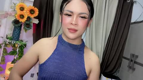 Hi Im LOVIE Please dont forget to follow and thumbs up me online show from August 11, 3:03 pm