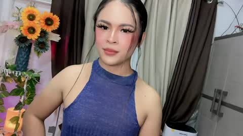 Hi Im LOVIE Please dont forget to follow and thumbs up me online show from August 14, 7:34 am